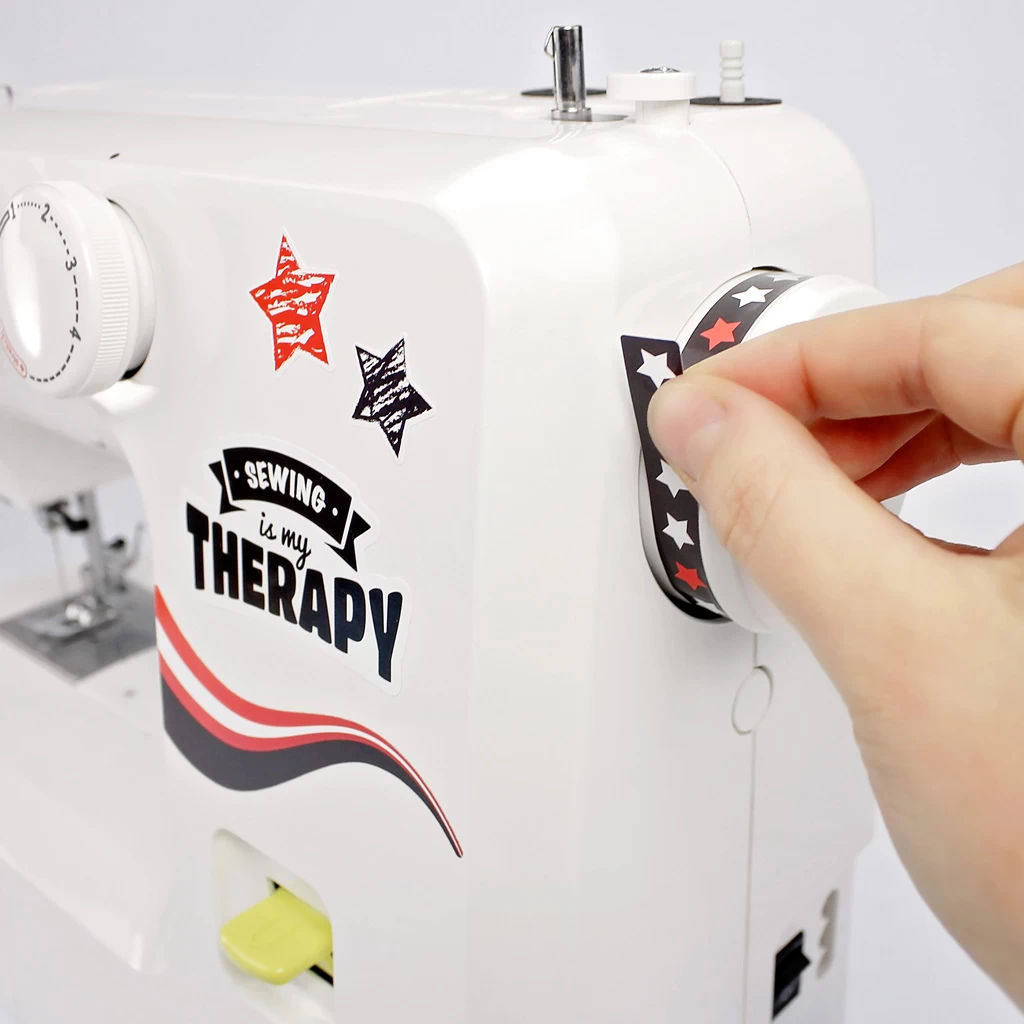 Anfänger Nähmaschine "kullaloo BitsyBEE" By JANOME Mit Nähset Und Aufklebern (auch Zum Jersey Nähen Geeignet!) – Messemodell 9 Anfänger Nähmaschine "kullaloo BitsyBEE" By JANOME Mit Nähset Und Aufklebern (auch Zum Jersey Nähen Geeignet!) – Messemodell – Bild 9