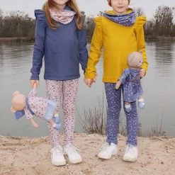 French Terry Blümchen Wollweiß – 0,5m -Kullaloo french terry angezogen bluemchen doppel 1 farbanpassung 2