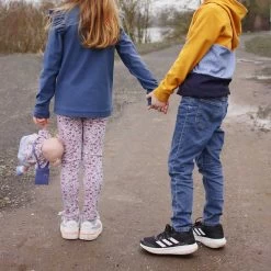 French Terry Punkte Blau – 0,5m 14 French Terry Punkte Blau – 0,5m -Kullaloo french terry angezogen doppel 2