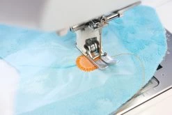 Wasserlösliche, Transparente Stickfolie Madeira "Avalon Film" 30 Cm X 10 M 3 Wasserlösliche, Transparente Stickfolie Madeira "Avalon Film" 30 Cm X 10 M -Kullaloo naehen mit pluesch helferlein avalon film folie