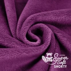 Plüschstoff Pflaume – 1,5 Mm SuperSoft SHORTY 13 Plüschstoff Pflaume – 1,5 Mm SuperSoft SHORTY -Kullaloo pluesch pflaume meterware supersoft shorty 3 1