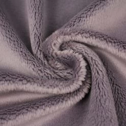 PlushMinky™ Minky Stoff Grau ("Cloud Grey") – 3 Mm Flor – 0,5m 7 PlushMinky™ Minky Stoff Grau ("Cloud Grey") – 3 Mm Flor – 0,5m -Kullaloo plush minky cloud grey 3