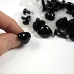 Sicherheitsnasen Set, 9-16 Mm, Mix Mit 25 Stück, Schwarz – Go Handmade 8 Sicherheitsnasen Set, 9-16 Mm, Mix Mit 25 Stück, Schwarz – Go Handmade -Kullaloo sicherheitsnasen set schwarz 9mm 12mm 16mm gohandmade 3