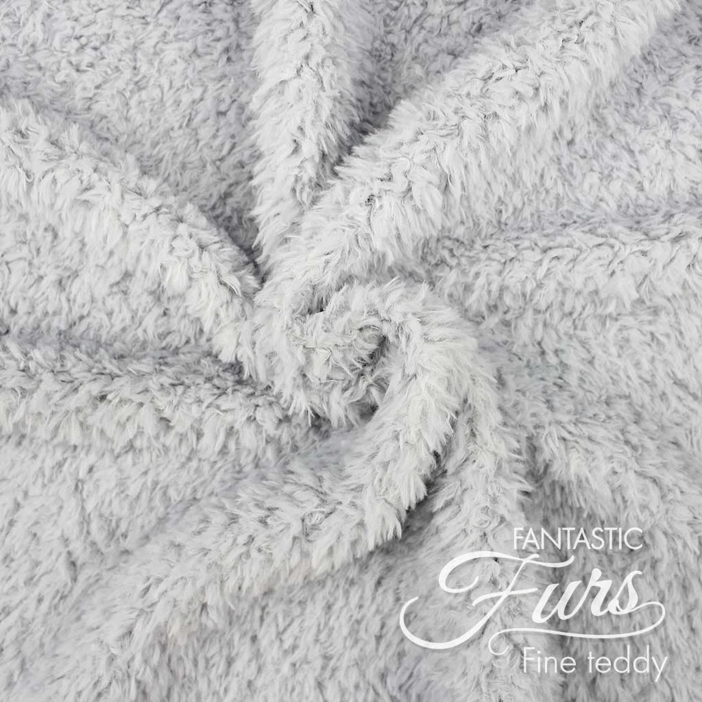 Teddyplüsch Meterware Hellgrau (helles Silbergrau) – 10 Mm Fine Teddy ✶ FANTASTIC Furs 1 Teddyplüsch Meterware Hellgrau (helles Silbergrau) – 10 Mm Fine Teddy ✶ FANTASTIC Furs